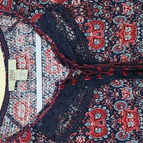 SALE! American Vintage Long Sleeved Top - Picture 3 of 7